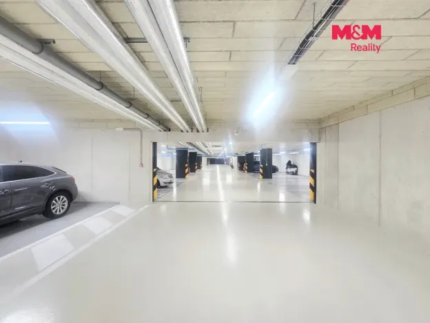 Pronájem bytu 4+kk, Praha, Nebřenická, 102 m2