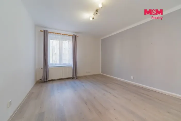 Prodej bytu 2+1, Cheb, Jakubská, 48 m2