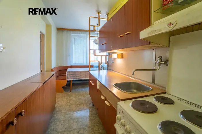 Prodej bytu 3+1, Valtice, Lázeňská, 67 m2