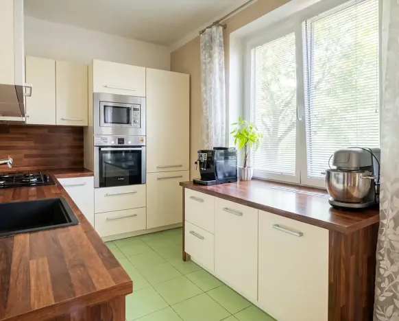 Pronájem bytu 2+1, Lovosice, Sady pionýrů, 54 m2