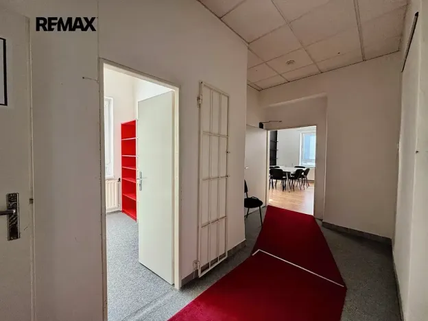 Pronájem kanceláře, Plzeň, Jedlová, 400 m2