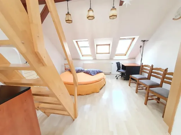 Pronájem bytu 3+1, Praha - Strašnice, Uhříněveská, 100 m2
