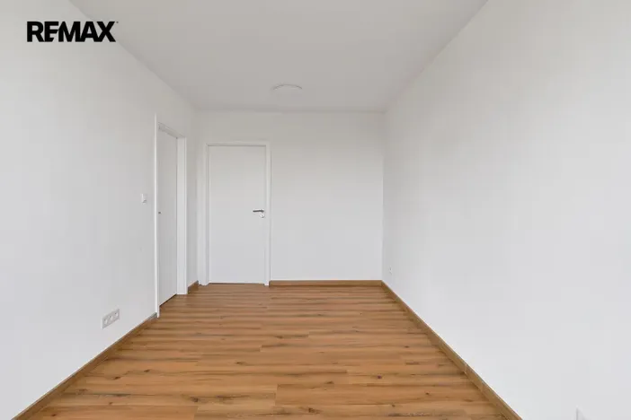 Prodej bytu 3+kk, Pardubice - Polabiny, Bělehradská, 55 m2