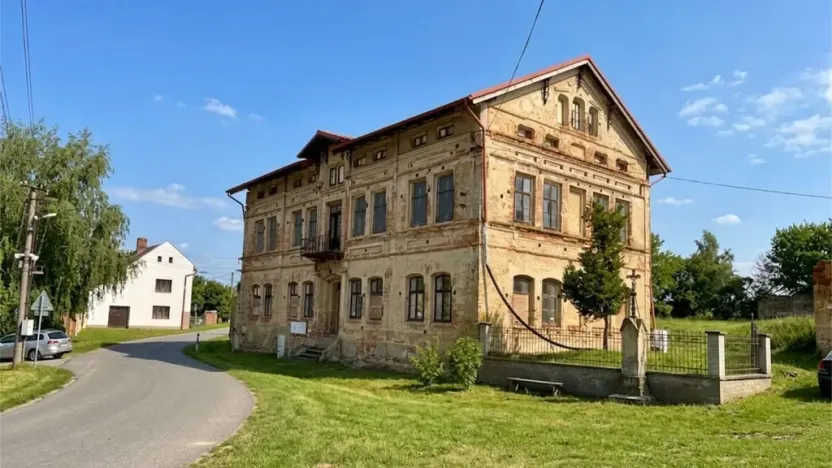 Prodej činžovního domu, Chorušice, 517 m2