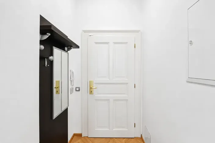 Pronájem bytu 2+kk, Praha - Nové Město, Hálkova, 49 m2