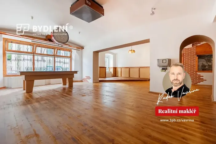 Pronájem restaurace, Krupka, Husitská, 330 m2