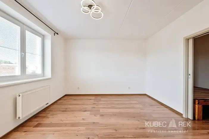 Prodej bytu 1+1, Tábor, Nad Obchvatem, 53 m2