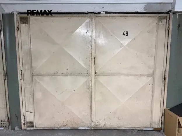 Pronájem garáže, Kladno, Bellevue, 17 m2