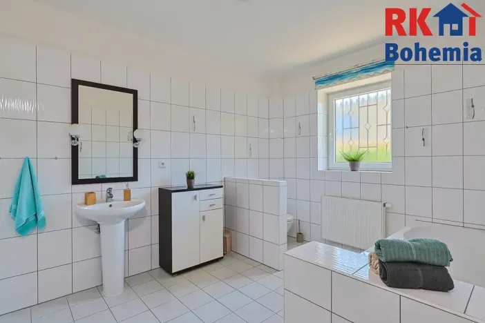 Prodej rodinného domu, Šestajovice, U Pole, 266 m2