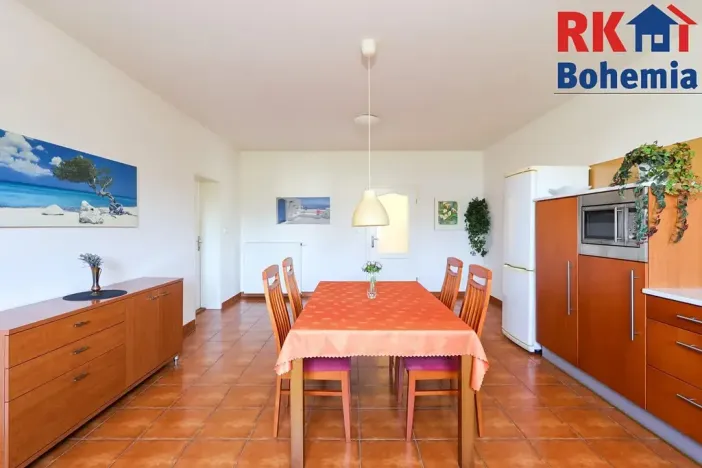 Prodej rodinného domu, Šestajovice, U Pole, 266 m2