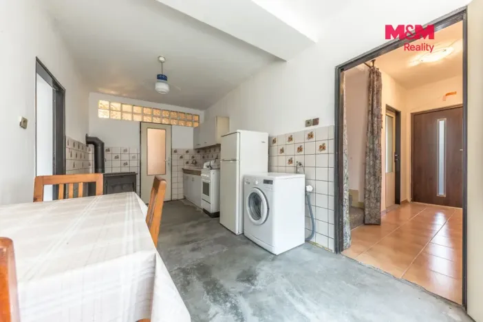 Prodej rodinného domu, Činěves, 161 m2