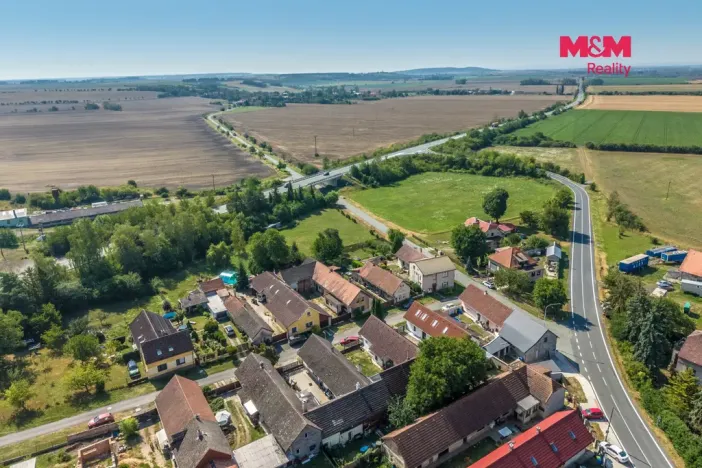 Prodej rodinného domu, Činěves, 161 m2