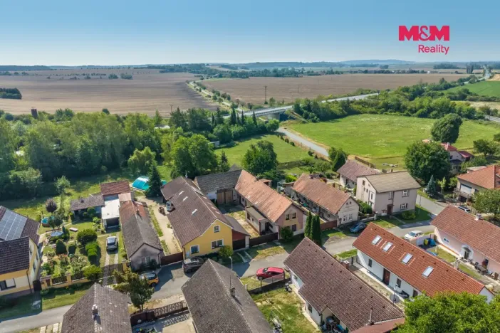 Prodej rodinného domu, Činěves, 161 m2