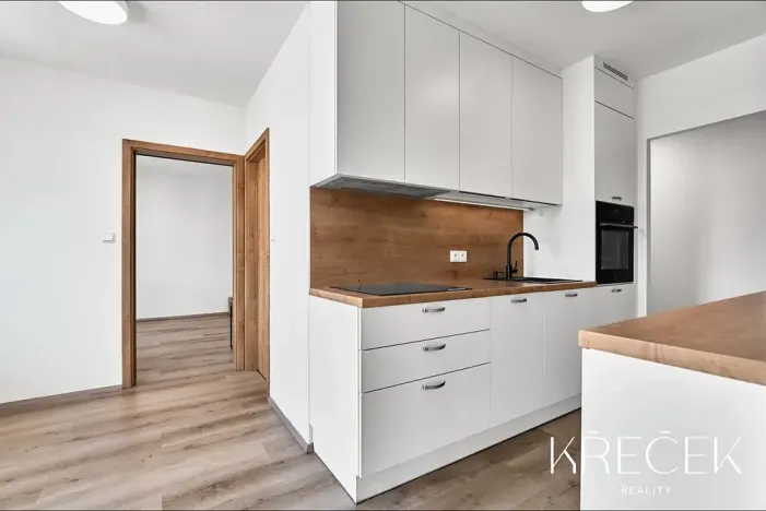 Pronájem bytu 3+1, Třebíč, Obránců míru, 68 m2