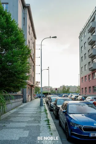 Pronájem bytu 1+kk, Praha - Holešovice, Tovární, 33 m2