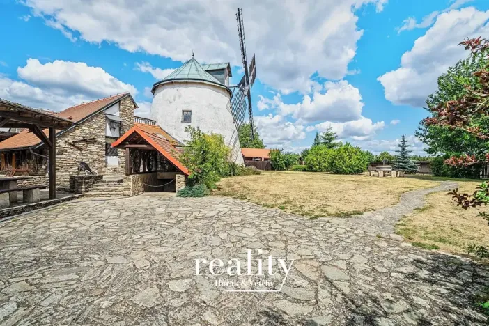 Prodej restaurace, Lesná, 450 m2