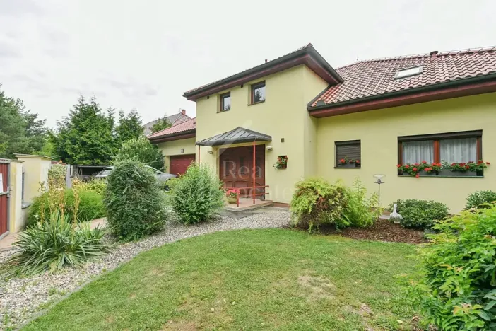 Pronájem rodinného domu, Praha - Čimice, Na průhonu, 310 m2
