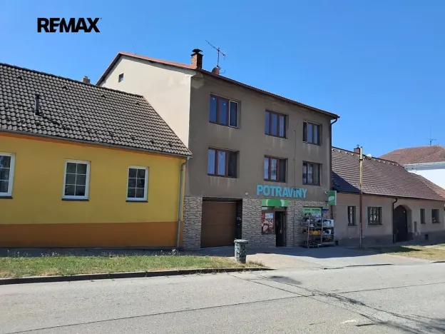 Prodej činžovního domu, Dolní Bukovsko, nám. Jiráskovo, 612 m2