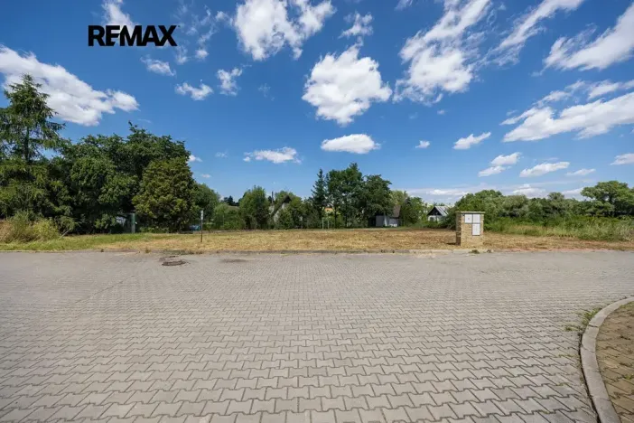 Prodej pozemku pro bydlení, Praha - Šeberov, K Újezdu, 695 m2