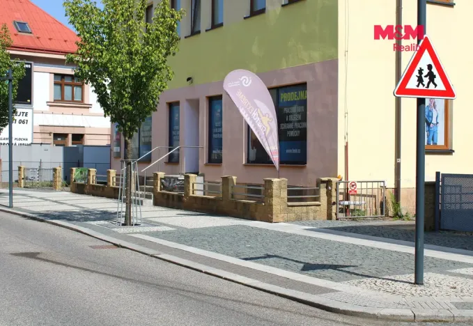 Pronájem kanceláře, Nová Paka, Komenského, 23 m2