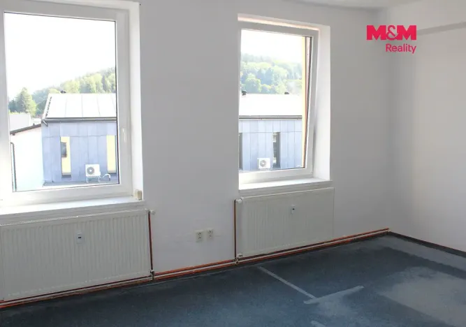 Pronájem kanceláře, Nová Paka, Komenského, 19 m2