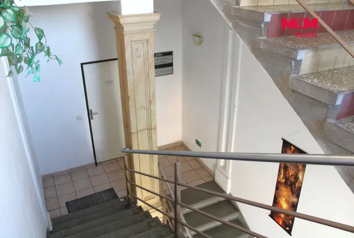 Pronájem kanceláře, Nová Paka, Komenského, 19 m2