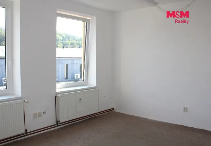 Pronájem kanceláře, Nová Paka, Komenského, 18 m2