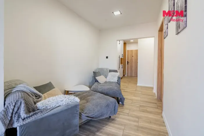 Prodej bytu 3+1, Hluboká nad Vltavou, Nerudova, 66 m2