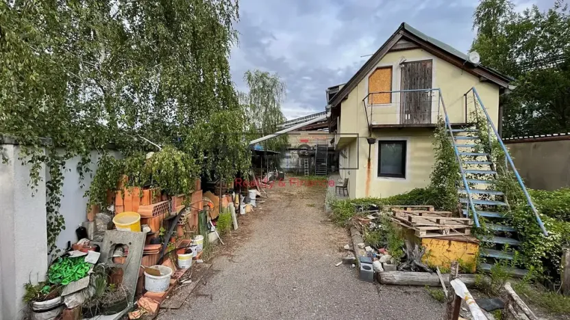 Prodej komerční nemovitosti, Kladno, Dubská, 160 m2