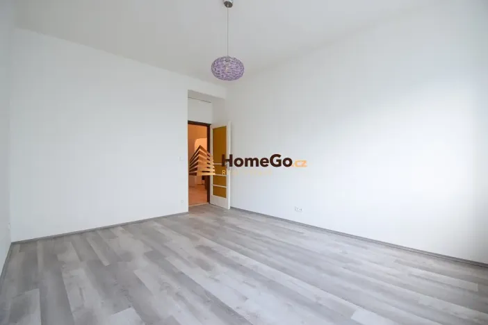 Pronájem bytu 3+1, Praha - Nusle, U gymnázia, 90 m2