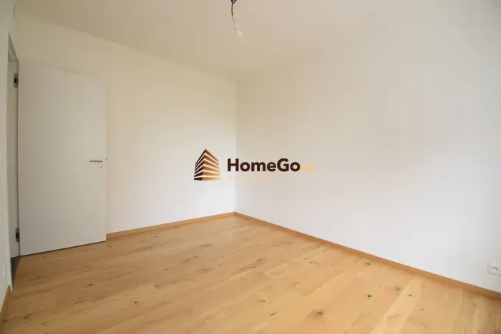 Pronájem bytu 2+kk, Praha - Modřany, Komořanská, 65 m2
