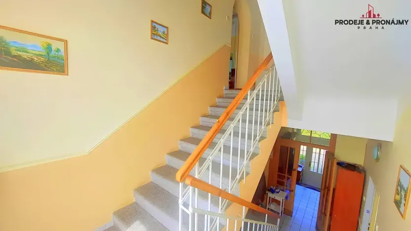 Prodej vily, Praha - Suchdol, 243 m2