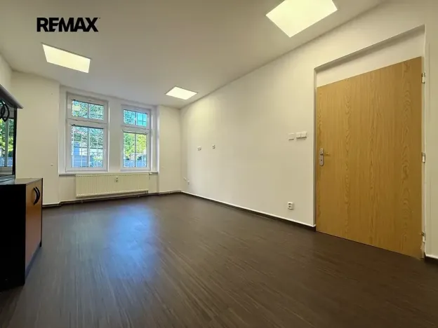 Pronájem kanceláře, Plzeň, Radobyčická, 73 m2