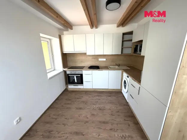 Pronájem bytu 3+kk, Náchod, Poděbradova, 79 m2