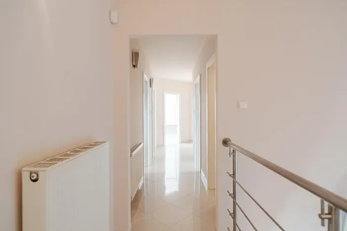 Prodej rodinného domu, Benátky, 241 m2