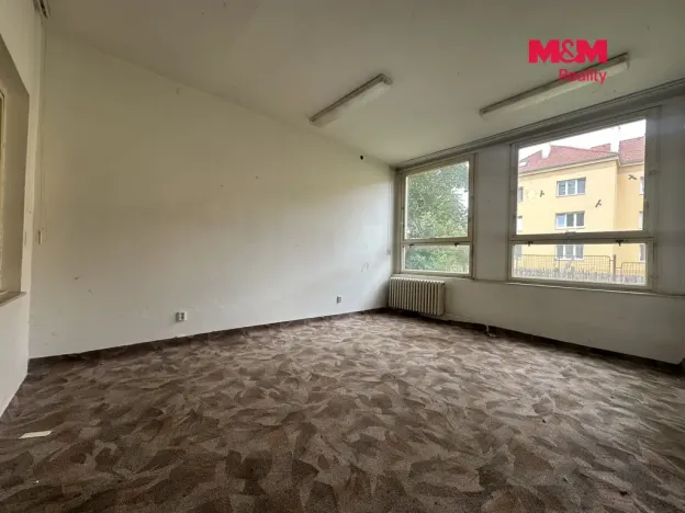 Prodej obchodního prostoru, Žatec, 900 m2