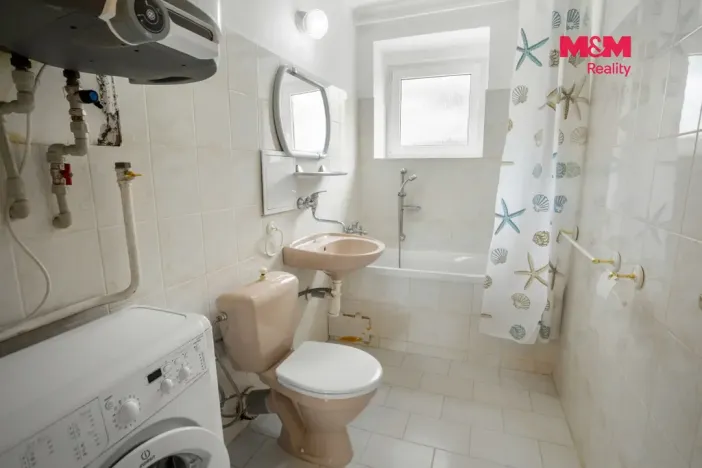 Pronájem bytu 2+1, Kladno, Helsinská, 48 m2