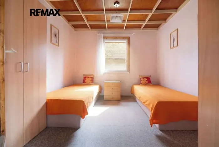 Prodej chaty, Praha - Točná, Na Stráňkách, 90 m2