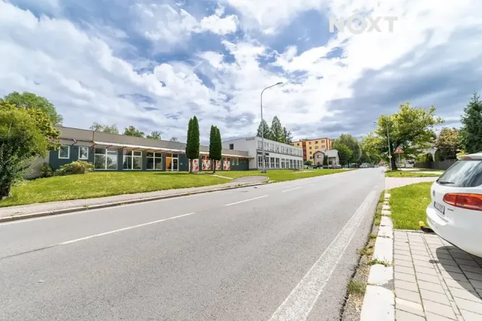 Pronájem obchodního prostoru, Karviná, tř. Těreškovové, 142 m2