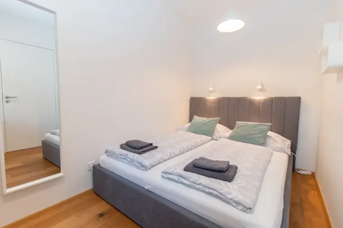 Pronájem bytu 2+kk, Praha - Vinohrady, Perucká, 40 m2