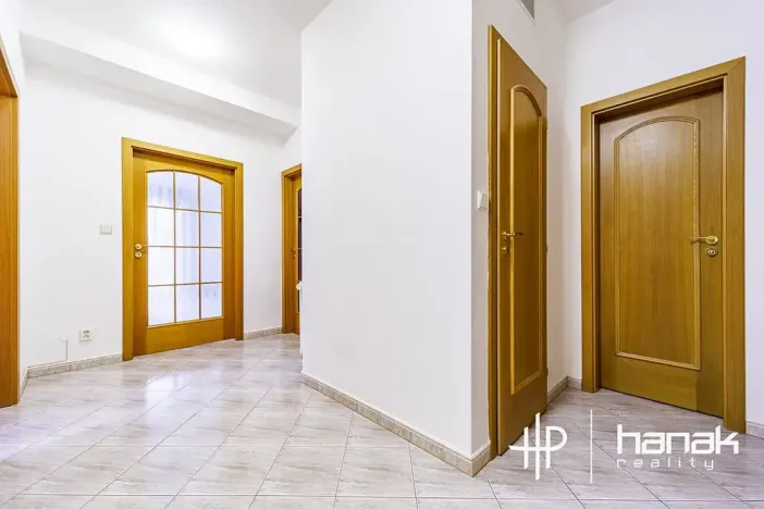 Pronájem bytu 3+1, Olomouc, Horní lán, 95 m2