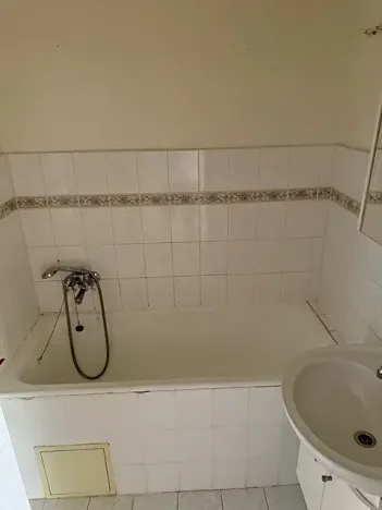 Prodej bytu 3+1, Hradec Králové, Kpt. Fechtnera, 70 m2