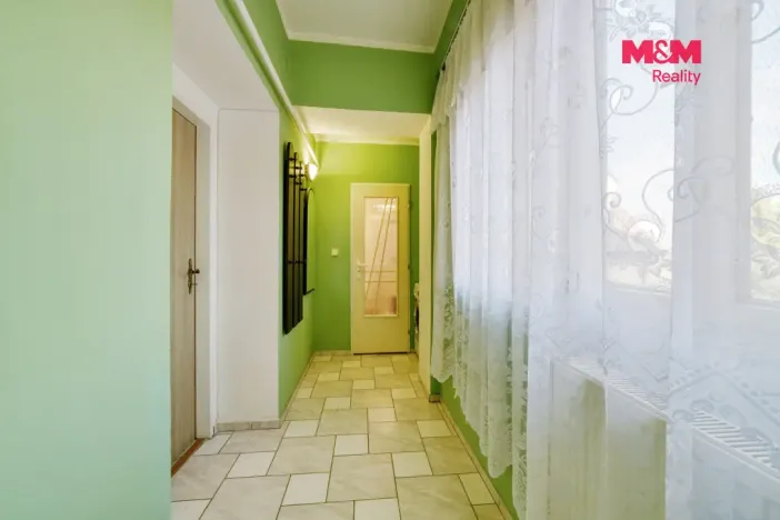 Pronájem bytu 1+kk, Cheb, Růžová, 27 m2