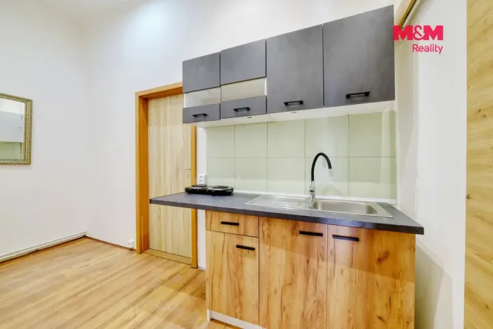 Pronájem bytu 1+kk, Františkovy Lázně, Anglická, 30 m2