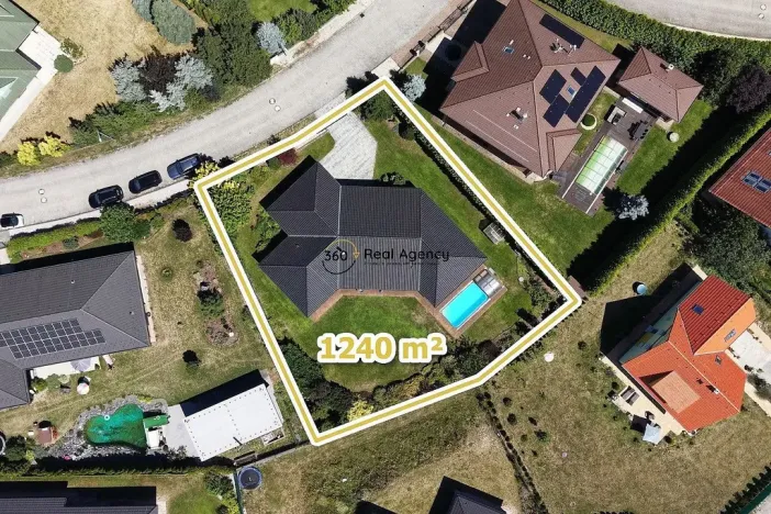 Prodej rodinného domu, Trnová, 214 m2