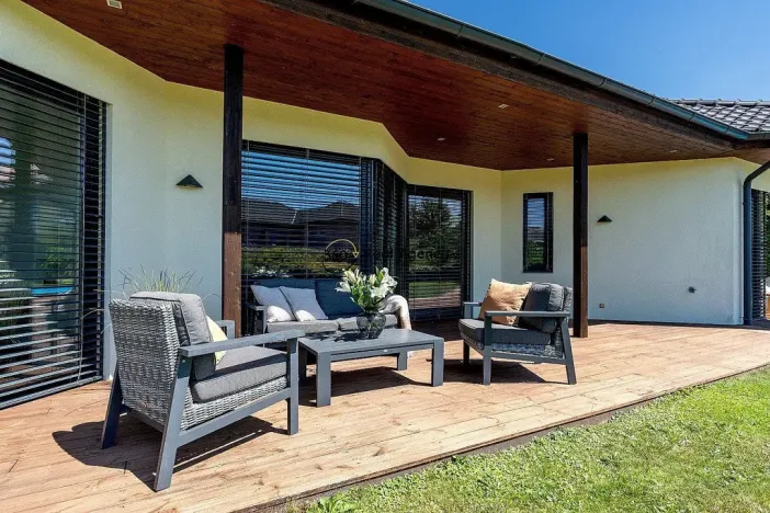 Prodej rodinného domu, Trnová, 214 m2