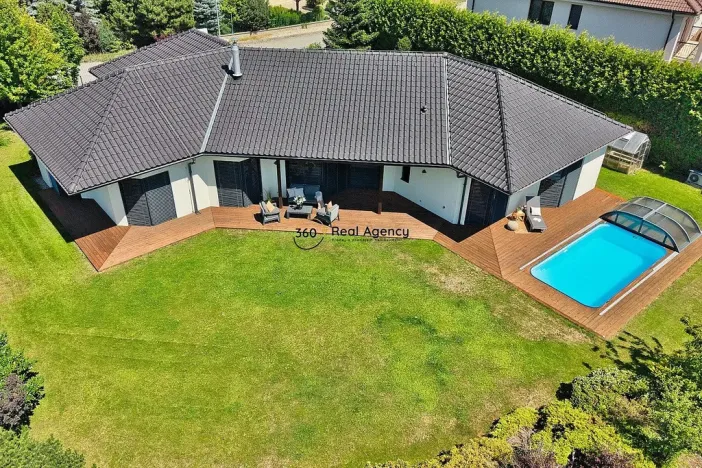 Prodej rodinného domu, Trnová, 214 m2