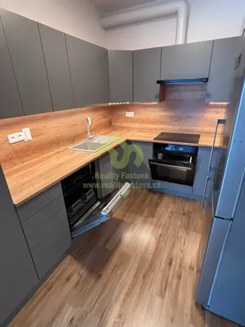Pronájem bytu 2+kk, Plzeň, Vochovská, 48 m2