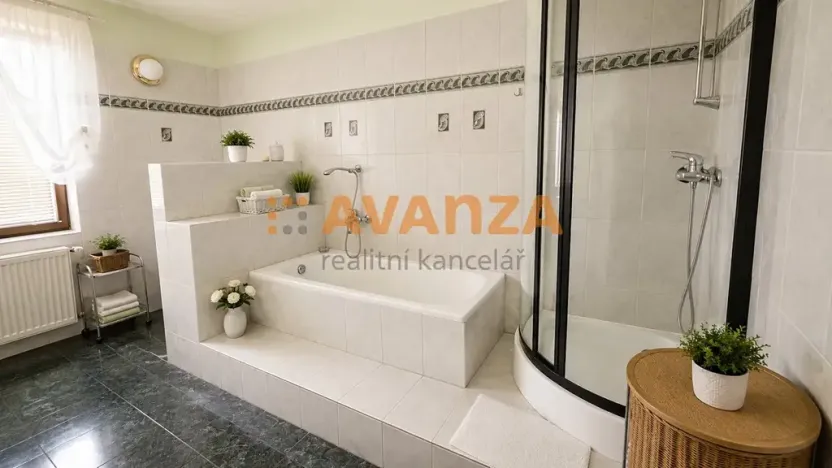 Prodej komerční nemovitosti, Děčín, Riegrova, 1200 m2