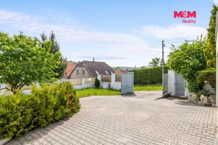 Prodej rodinného domu, Klobuky, Učitelská, 180 m2